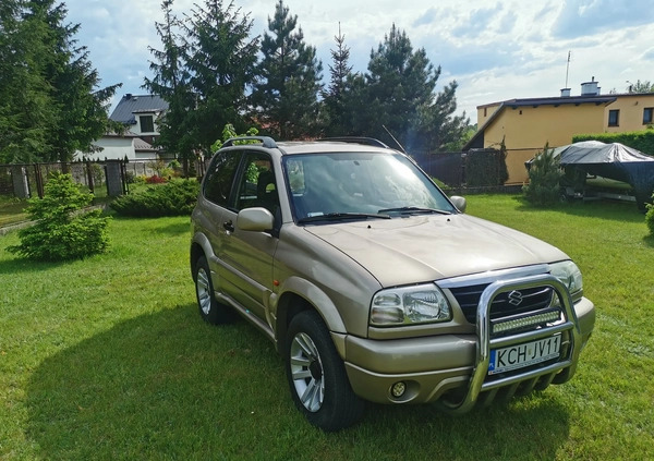 Suzuki Grand Vitara cena 26600 przebieg: 176000, rok produkcji 2004 z Trzebinia małe 67